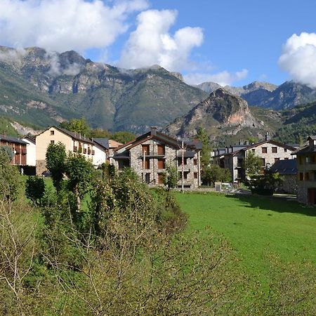 Albergue Velarta Вілланова Екстер'єр фото